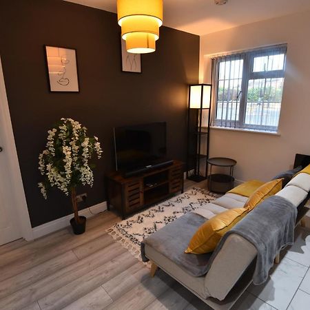 Exclusive!! Newly Refurbished Speedwell Apartment Near Bristol City Centre, Easton, Speedwell, Sleeps Up To 3 Guests المظهر الخارجي الصورة