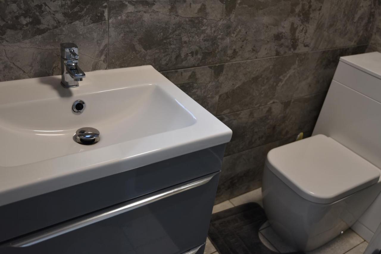 Exclusive!! Newly Refurbished Speedwell Apartment Near Bristol City Centre, Easton, Speedwell, Sleeps Up To 3 Guests المظهر الخارجي الصورة